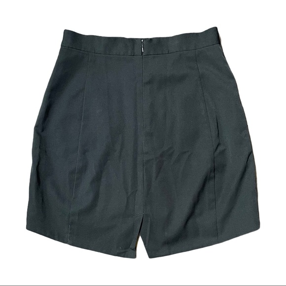 BCBGeneration Black Mini Skirt Size 2 - Picture 2 of 9